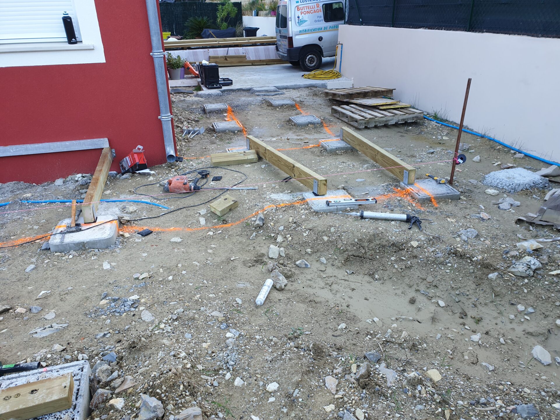 La création d'une terrasse en bois extérieure